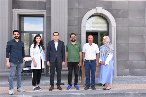 Sayın Kaymakamımız Mevlana KÜRKCÜ, Sağlıklı Yaşam Standını Ziyaret Etti